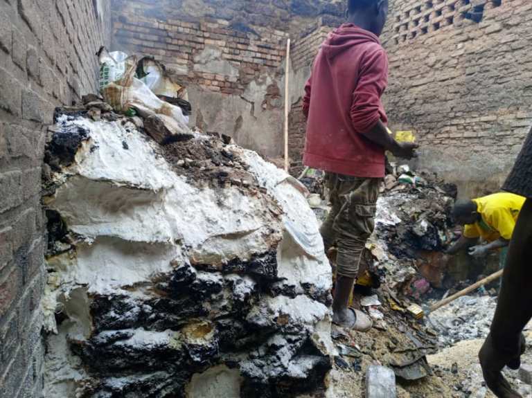 Na bikeya cyane byasigaye biranuka umwotsi