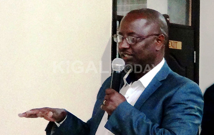 Kayitare avuga ko impamvu abashoramari batitabira kuyishora mu mahoteri ari uko ntacyo bakuramo.