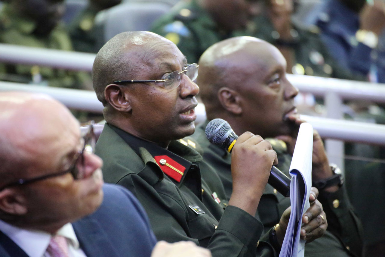 Col Jules Rutaremara atanga ibitekerezo muri iyi nama