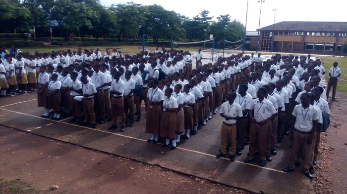 Abanyeshuri bari biteguye gukora ikizamini