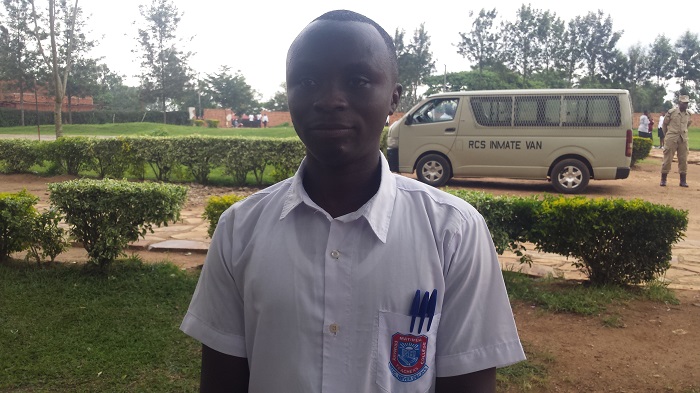 Ashimwe Josue yashimiye Leta yamwemereye gukora ibizamini bisoza amashuri yisumbuye