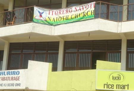 Itorero Nayoti riri mu mujyi wa Ruhango rwagati.