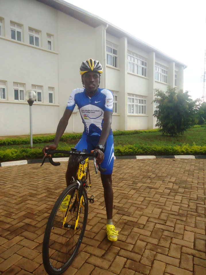 Ndayisenga avuga ko kwigirira icyizere ari byo bya mbere.