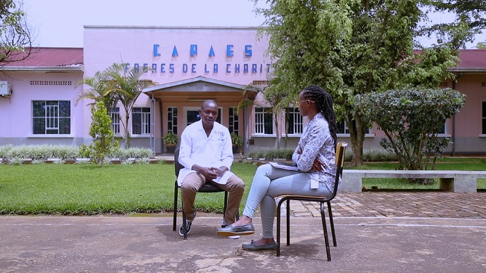 Umunyamakuru wa Kigali Today, Umukazana Germaine aganira na Ndayisenga Theoneste, umuforomo muri Caraes Ndera