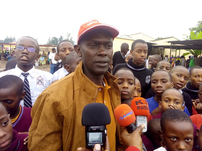 Nduwayesu Elie uyobora Wisdom School avuga ko batoza abana ubumuntu bakiri bato