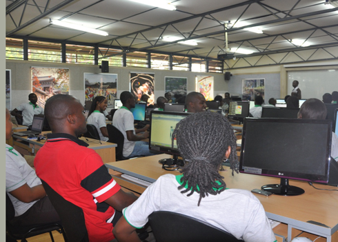 Abize ICT bari mu amahugurwa muri NetHope Academy muri Kicukiro College of Technology.