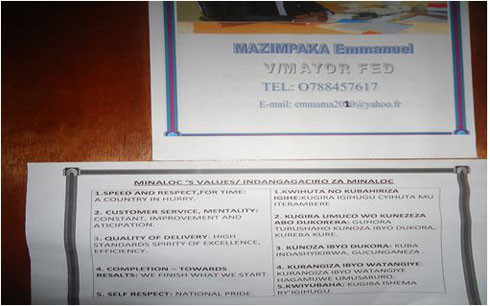 Bamwe mu bagana akarere babangamiwe n'indimi z'amahanga zikoreshwa.