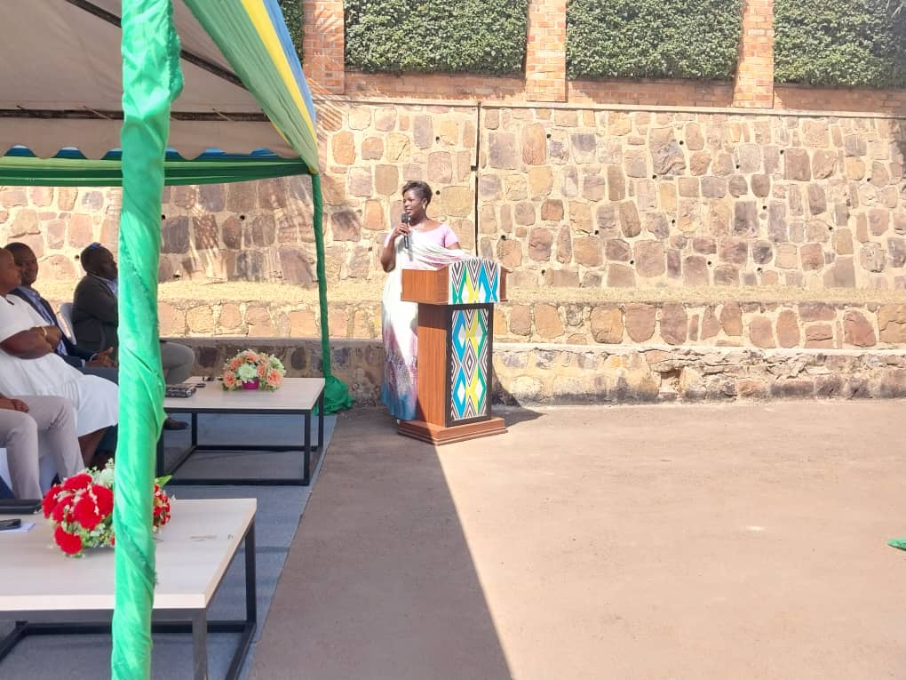 Umunyamabanga Nshingwabikorwa w'Umurenge wa Niboye, Madamu Jeanne d'Arc Murebwayire, yashimiye abafatanyabikorwa bose bagize uruhare mu kwesa uyu muhigo