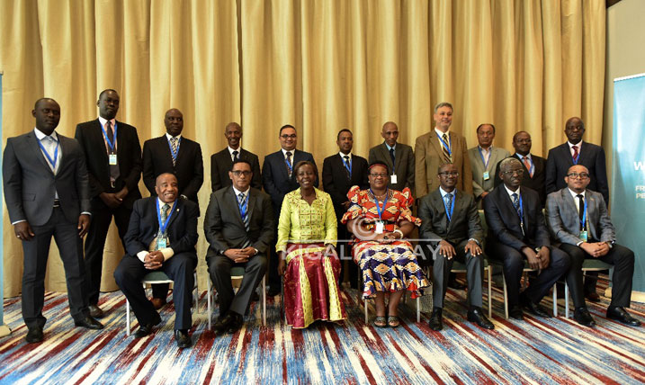 Bafashe ifoto y'Urwibutso nyuma yo gusoza kiyi nama