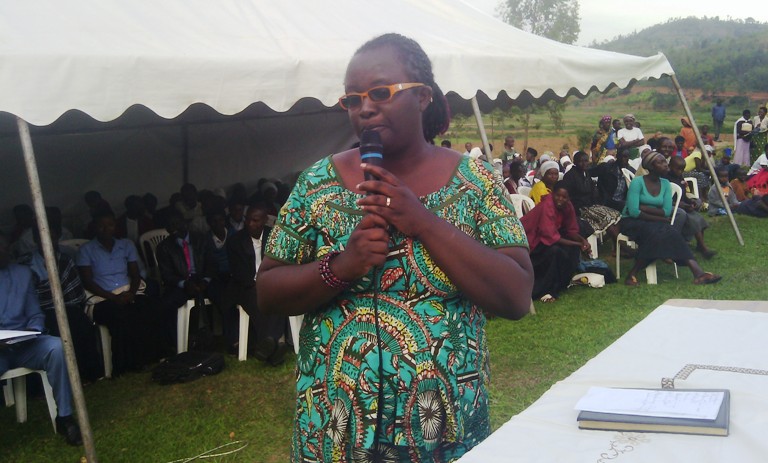 Niwemugeni Christine asaba abaturage kurangwa n'isuku aho bari hose