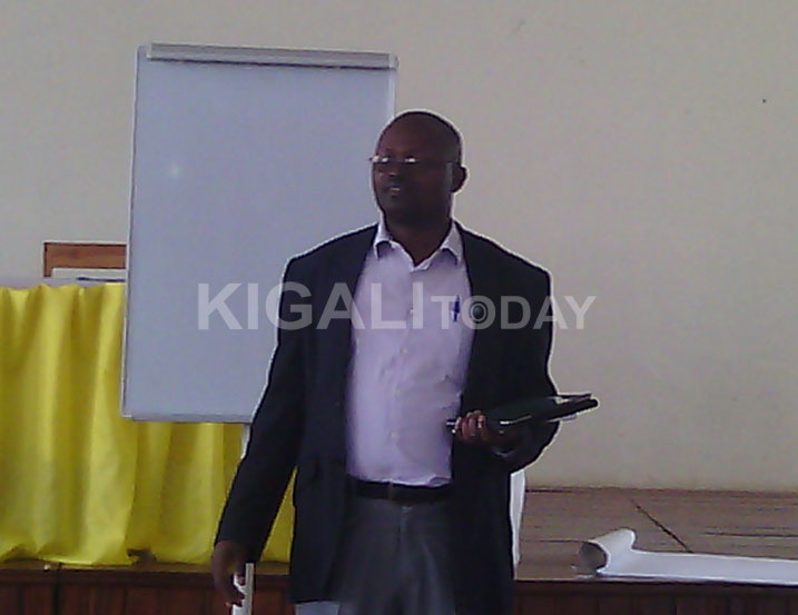 Niyitegeka avuga ko kwigisha abagore kwitinyuka bikomeza.