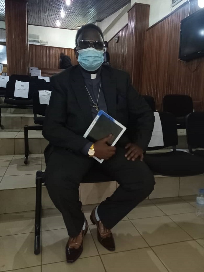 Niyomwungere ubwo yari ageze mu rukiko aje gutanga amakuru