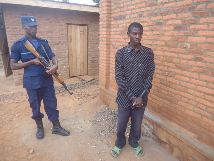 Niyonsaba yemera icyaha cyo gutera umuntu urushinge rwa magendu akitaba Imana akaba abisabira imbabazi.