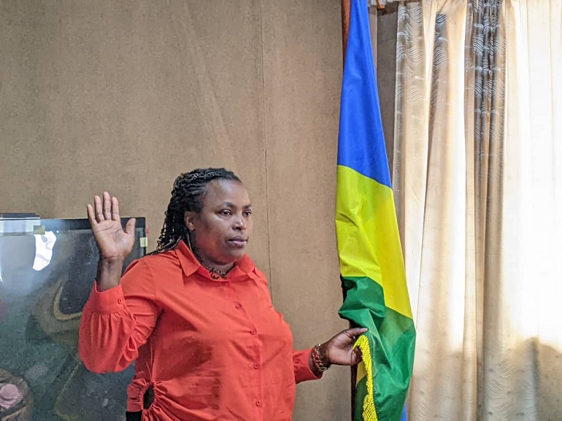 Abinjiye mu mwuga w'ubunoteri bigenga barahiriye kuzuza nshingano zabo