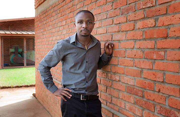 Nsengimana watsindiye igihembo cya Rolex cyo kwita ku misambi.