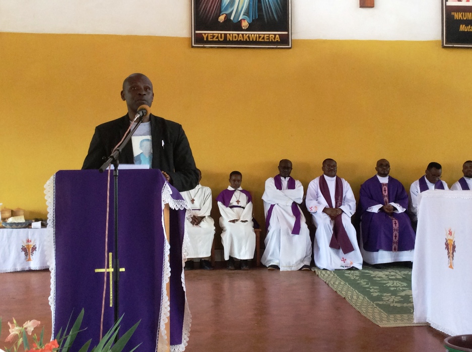 Nsengiyumva avuga ko kwibuka Bourguet bikwiye kujyana no gufasha abakene