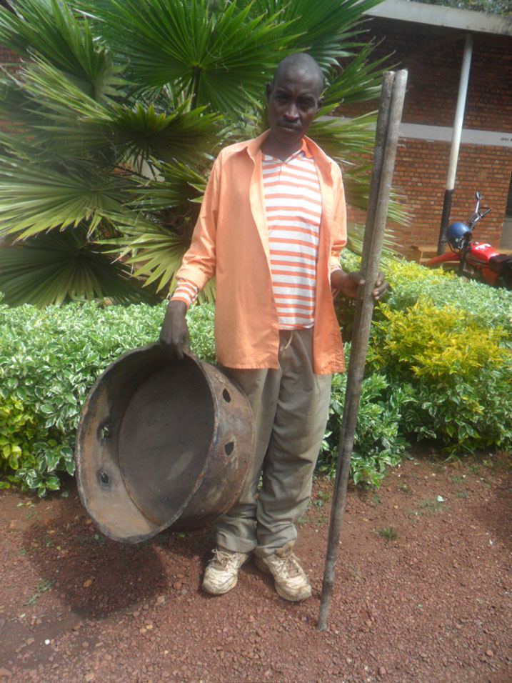 Ntezimana ngo ateka Kanyanga yashakaga amafaranga yo kujya kwivuza.