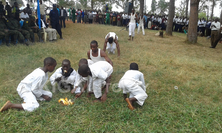 Ntibatinya no kurya umuriro