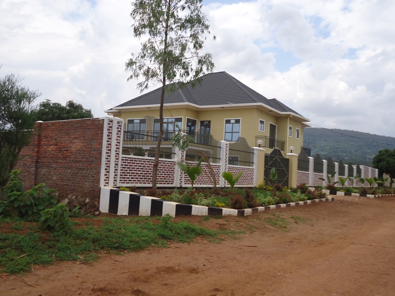 Nubwo nta muhanda wa kaburimbo uhagera hariyo n'amagorofa.