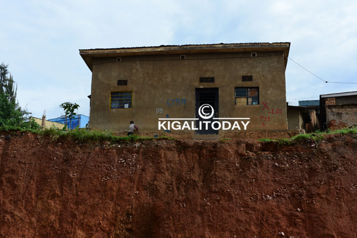 Iyo nzu iri mu zasigaye ariko nazo zizakurwaho, kugira zitazateza ibibazo.