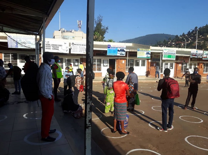 Baraye muri gare bizeye gusubira mu ntara birangira badatashye