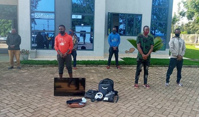 Mu bikoresho bibye umuzungukazi harimo televiziyo na mudasobwa