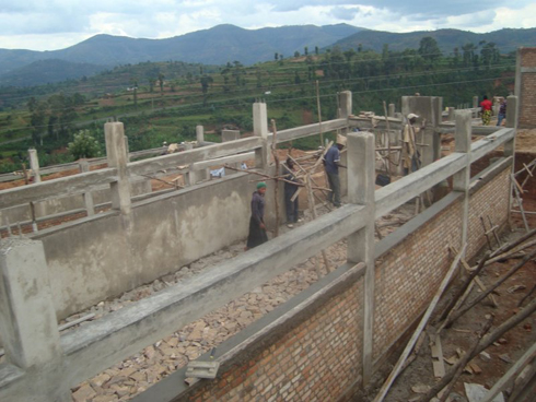 Byitezwe ko imirimo nitangira abantu 500 bazabona akazi.