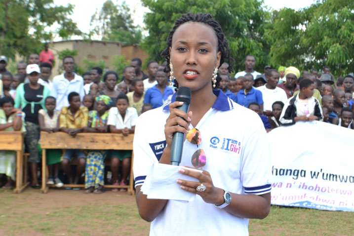 Nyampinga Akiwacu Colombe asaba abakobwa kwiha agaciro birinda ibishuko.