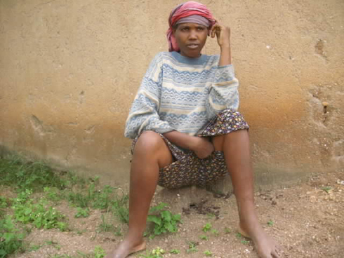 Mukashema Speciose abagabo barwaniye bapfa ko umwe muri bo yamuteye inda atwite 