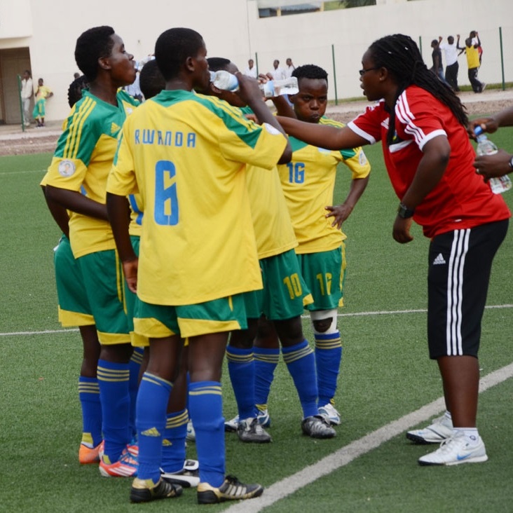 Grace Nyinawumuntu ntakiri umutoza w'iyi kipe