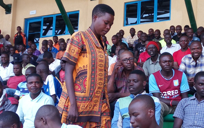 Nyirampeta ari kumwe n