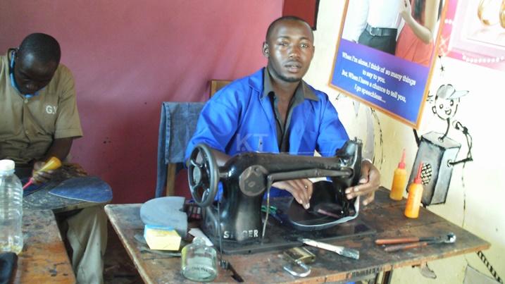 Avuga ko nyuma yo guca caguwa abamugana ngo biyongereye.