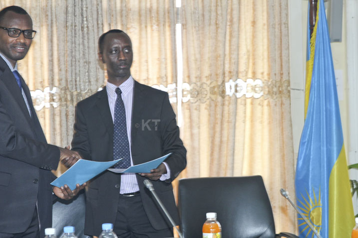 Nyuma yo gusinya amasezerano