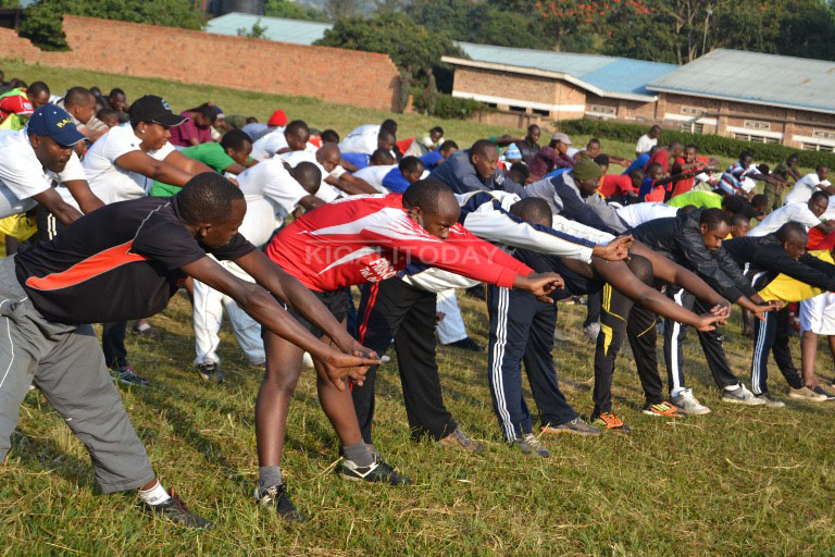 Nyuma yo kwirukanka bakoze n'imyitozo ngororamubiri binanura