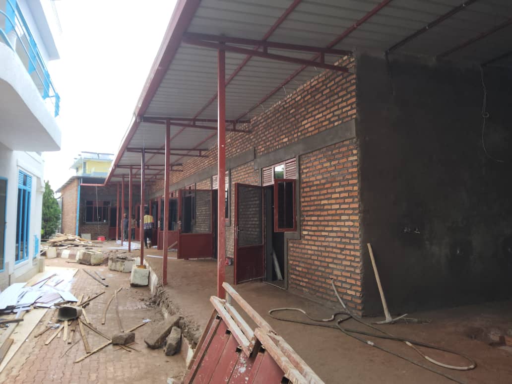 Hashenywe inyubako yari yubatse iruhande rwa Hoteli Nyungwe