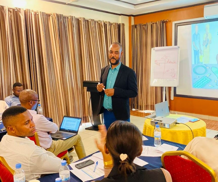 Dr. Anicet Nzabonimpa agaragaza ko hari ibikwiye guhinduka mu muco n