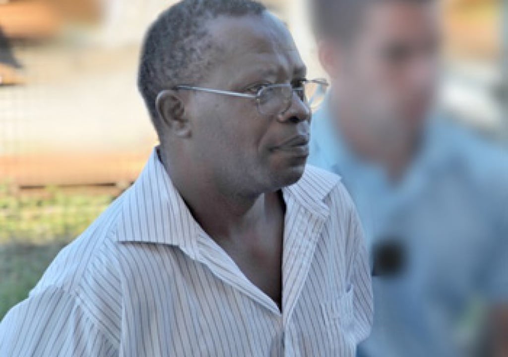 Iyi ni imwe mu mafoto ya Octavien Ngenzi yafashwe ubwo yaburanaga, andi ntiyemewe gutangazwa