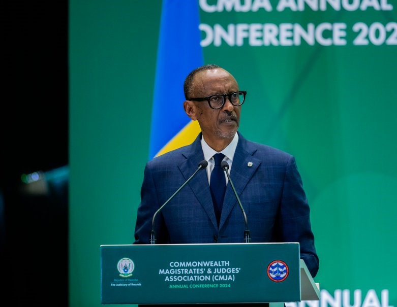 Perezida Kagame asanga hakenewe imbaraga mu kurinda ibidukikije no gutanga ubutabera ku bashobora kwica amategeko abibungabunga