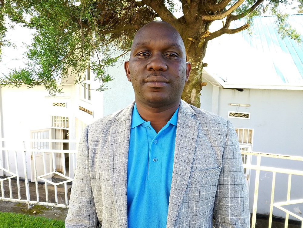 Umukozi wa IDA Rwanda mu Karere ka Ngororero Olivier Habigena avuga ko ikibazo kiri hagati y'ibyiciro byihariye n'abayobozi b'inzego z'ibanze