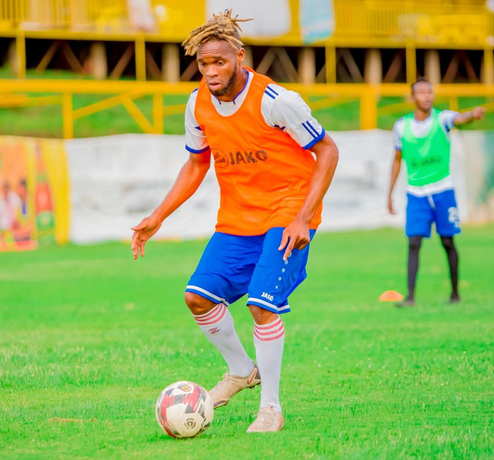 Essomba Onana Leandre Willy umaze gutsindira Rayon Sports ibitego bitanu muri iyi shampiyona yitabiriye imyitozo