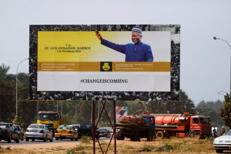 Ousainou Darboe utarabashije kwegukana intsinzi avuga ko mu matora habayemo ruswa