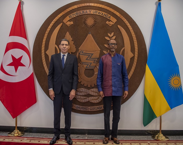 Ambasaderi Hatem Landoulsi wa Tunisia