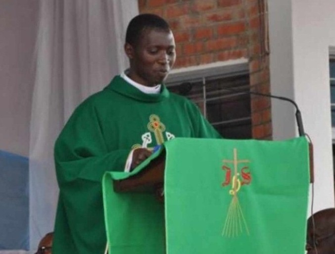 Padiri sebahire Emmanuel yitabye Imana mu buryo butunguranye