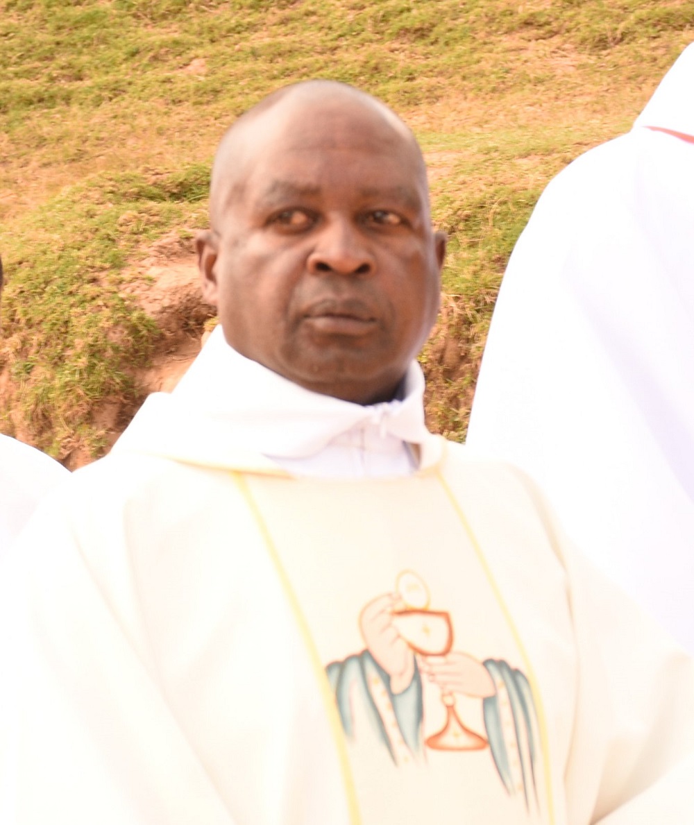 Gervase Twinomujuni yari Padiri Mukuru wa Paruwasi ya Bishyiga mu Murenge wa Buruhukiro muri Nyamagabe