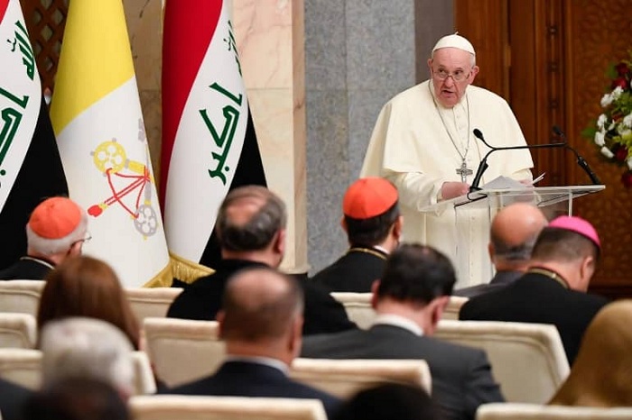 Papa Francis akigera muri Iraq yavugiye ijambo mu biro bya Perezida i Bagdad