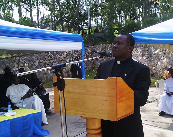 Musengimana watangiranye na Phyilosophicum avuga ko yabafashije kongera abapadiri bari bake nyuma ya Jenoside yakorewe abatutsi.