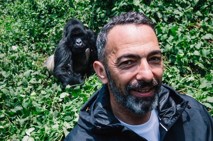 Youri Djorkaeff ubwo yari mu Rwanda yageze no mu Birunga iwabo w