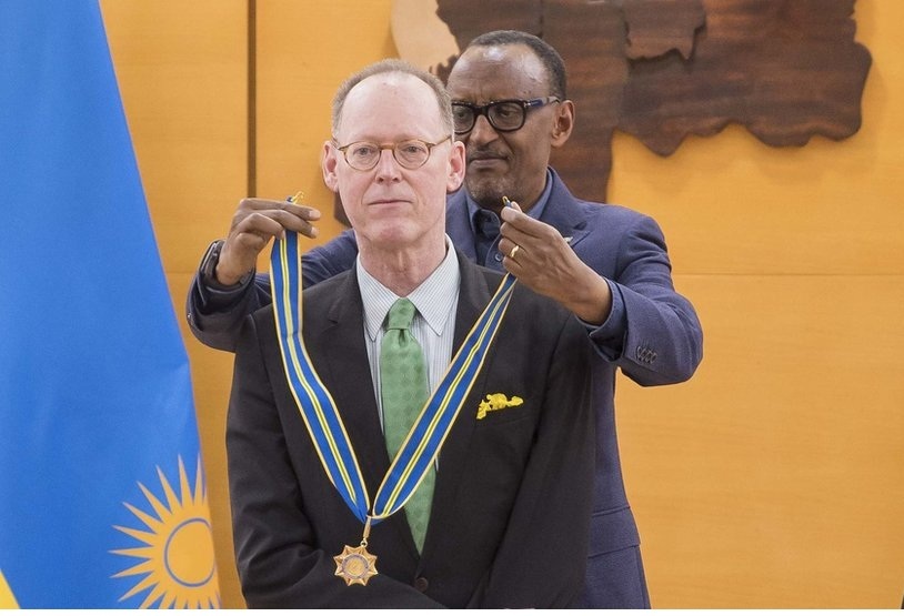 Ubwo Perezida Kagame yambikaga Impeta y