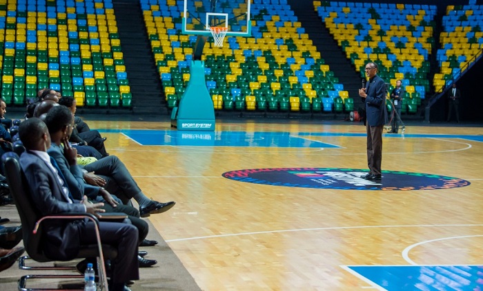 Perezida Kagame yasabye urubyiruko gushyiramo imbaraga nyinshi ngo bagere ku nzozi zabo