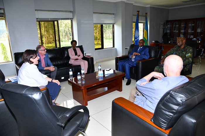 Mu biganiro byahuje impande zombi, zarushijeho kurebera hamwe imikorere igamije kurinda abana gushorwa mu gisirikari